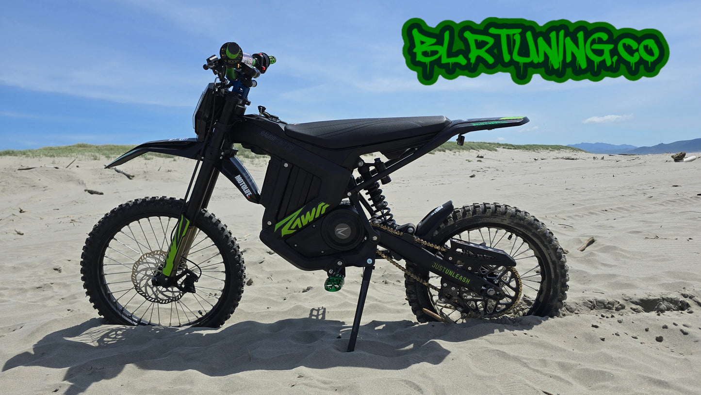 FOOT PEGS FOR RAWRR MANTIS X AND MANTIS X PRO BILLET ALUMINUM WITH STAINLESS STEEL TEETH BY BLR TUNING