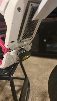 Yozma In 10 Wheelie Light