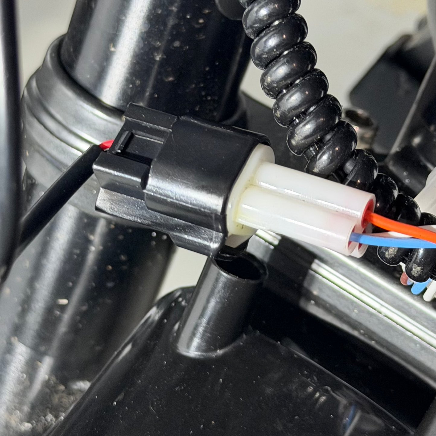 PRE-ORDER - Plug & Play Baja Style Light for Yozma IN10