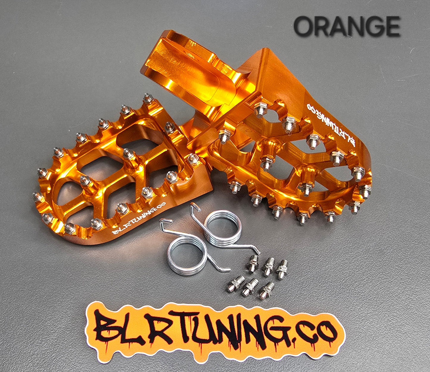 FOOT PEGS FOR RAWRR MANTIS X AND MANTIS X PRO BILLET ALUMINUM WITH STAINLESS STEEL TEETH BY BLR TUNING