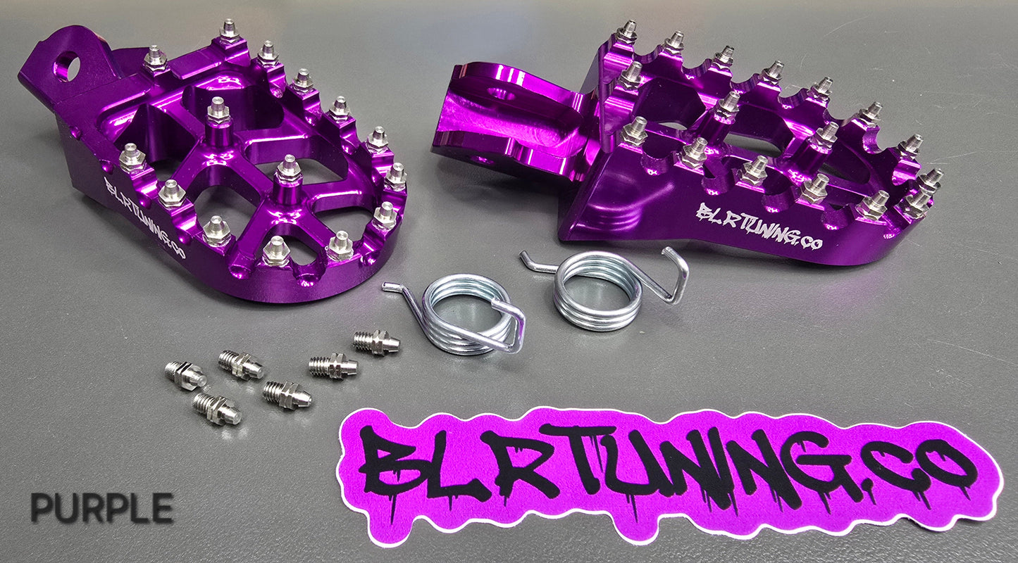 FOOT PEGS FOR RAWRR MANTIS X AND MANTIS X PRO BILLET ALUMINUM WITH STAINLESS STEEL TEETH BY BLR TUNING