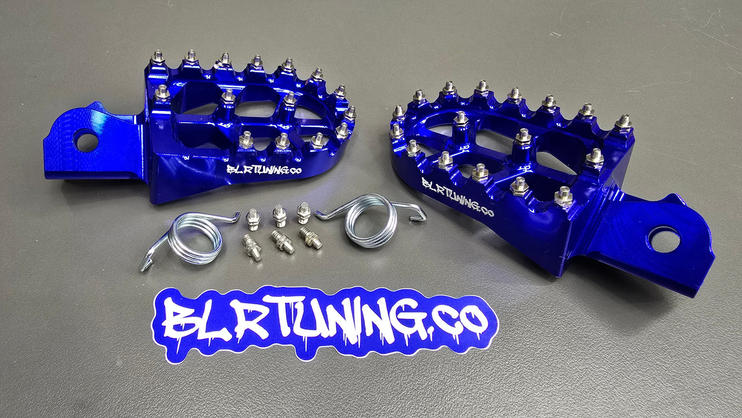 FOOT PEGS FOR RAWRR MANTIS X AND MANTIS X PRO BILLET ALUMINUM WITH STAINLESS STEEL TEETH BY BLR TUNING